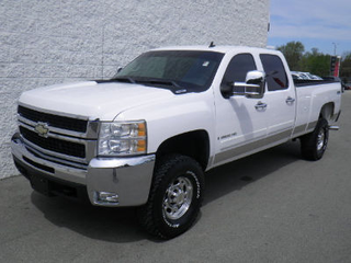 Illustration for article titled Calling all Chevy truck experts